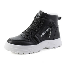 Bota Cortuno Feminina de Couro Evolution